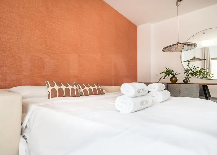 Apartment Sunny With Terrace By Rems Málaga